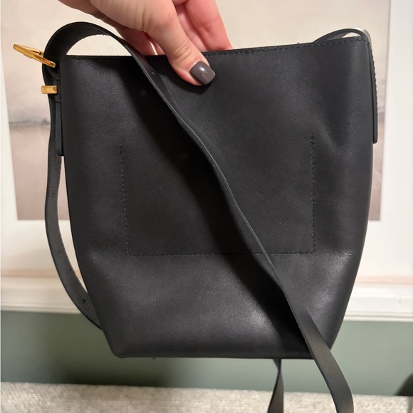 Madewell The Essential Mini Bucket Tote - Picture 6 of 8